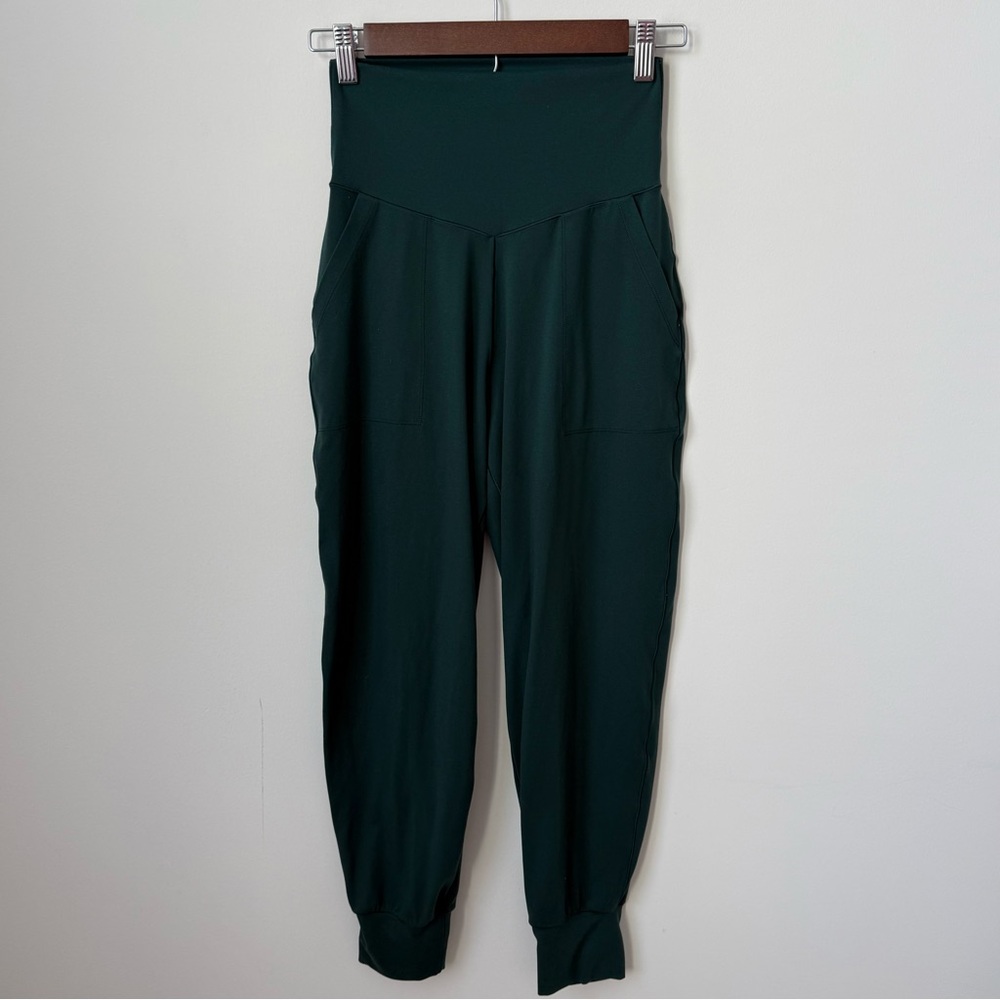 Offine by Aerie Real Me Joggers Hunter Green Size Small 25”‎